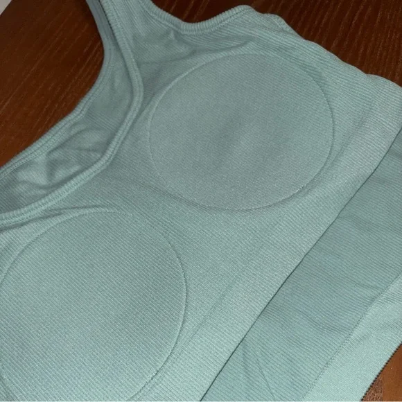 Pro-Fit Sportswear Seamless Sports Bra in Light Blue - Picture 6 of 7